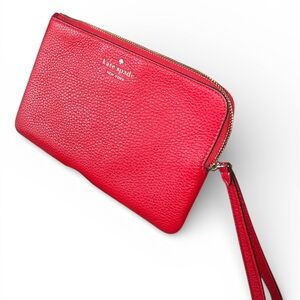 Kate Spade New York Cherry Red Leila Medium L-Zip Wristlet in Pebbled Leather